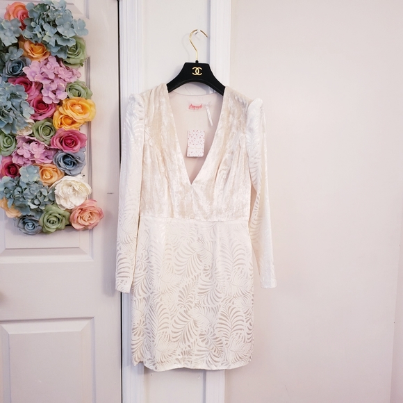 FREE PEOPLE Dress Cocktail Long Sleeves V Neck Mini Boho Cocktail Ivory SMALL - Picture 2 of 11
